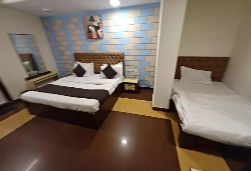 ホテル V Inn Sindhi Camp