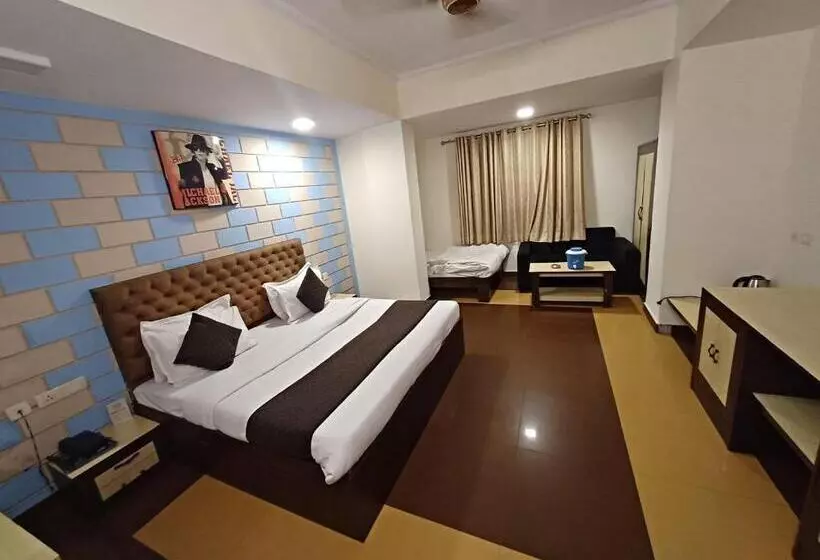 ホテル V Inn Sindhi Camp