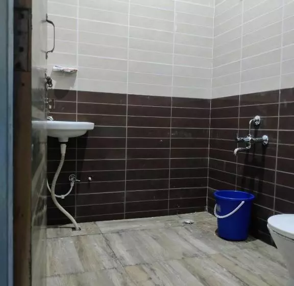 Oyo Hotel Andaaz Residnecy