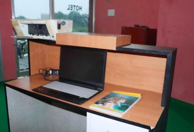 Oyo Rana Palace Hotel & Restaurant