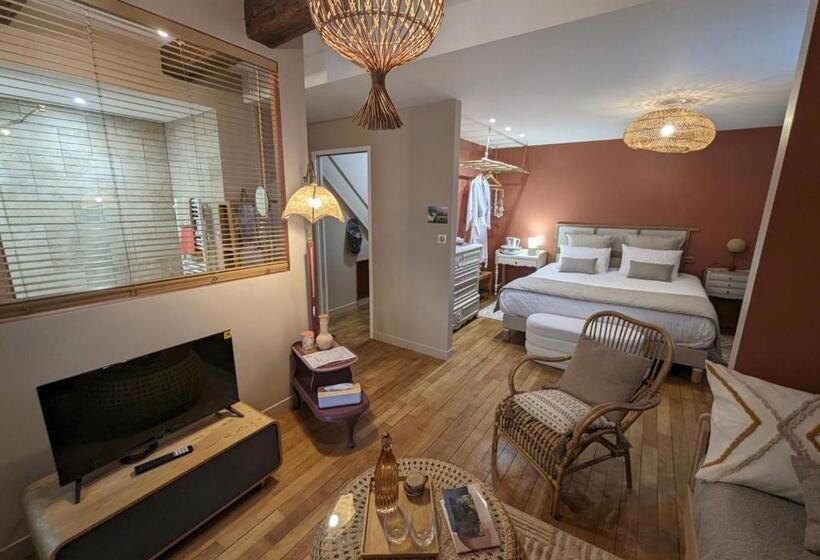 پانسیون Le Champ Des Sources