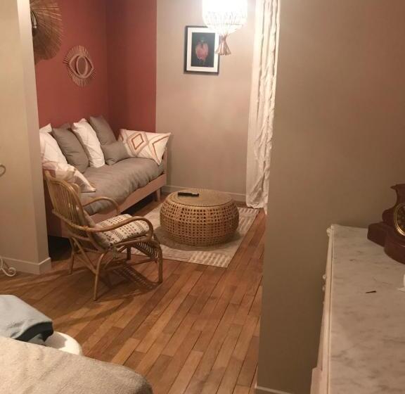 پانسیون Le Champ Des Sources