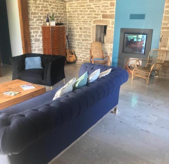 پانسیون Le Champ Des Sources