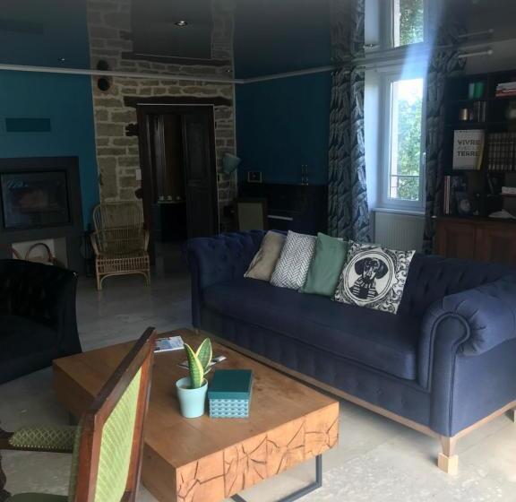 پانسیون Le Champ Des Sources