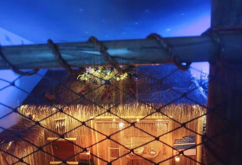 ペンション Shipwrecked