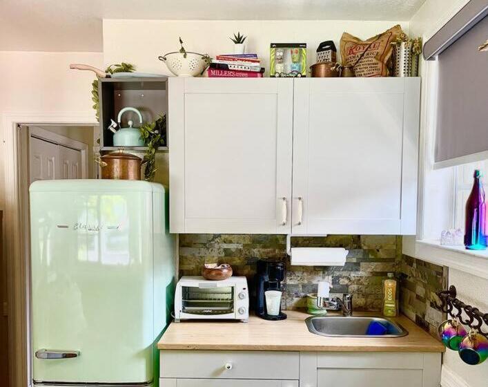 פנסיון The Cozy Villa Private Parking