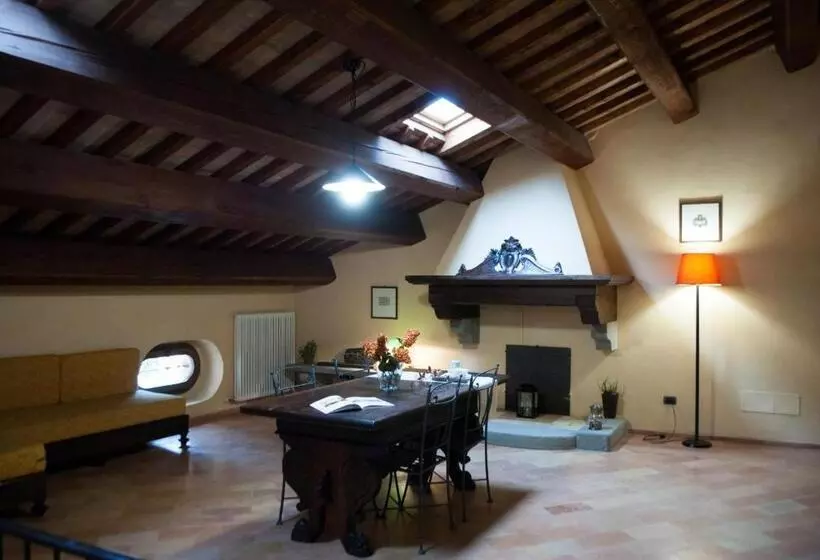 B&b Piazza Del Papa
