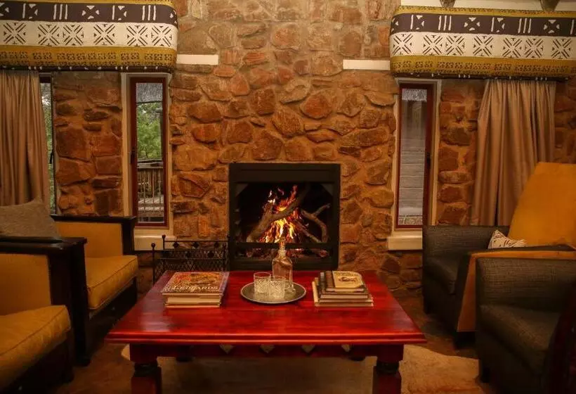 ベッドアンドブレックファースト Entabeni Mountain Lodges