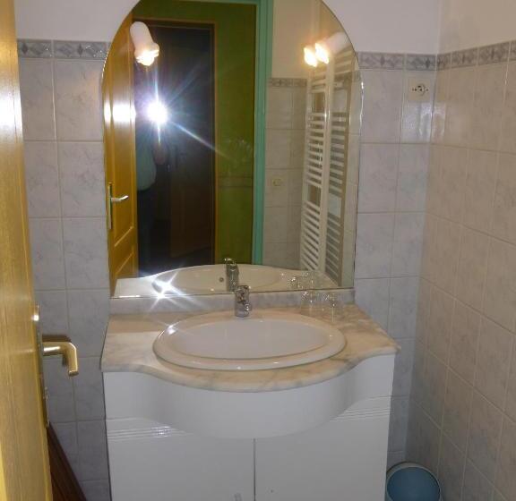 민박 Family Delcour