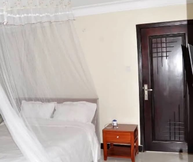 De'place Hotel Hoima