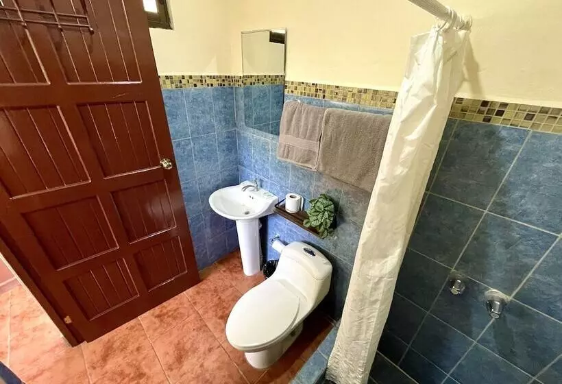 Hotelli Cabinas Brisa Del Mar