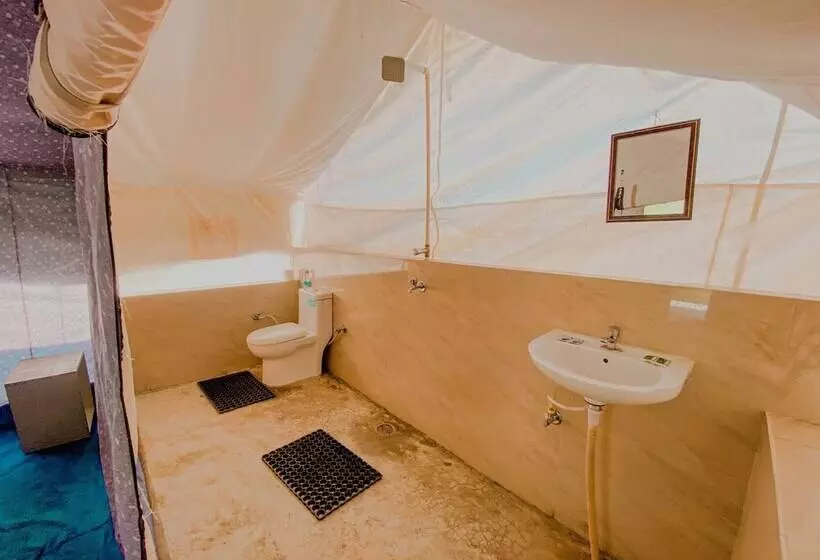 ホテル Camp Brook   Luxury Camping In Rishikesh