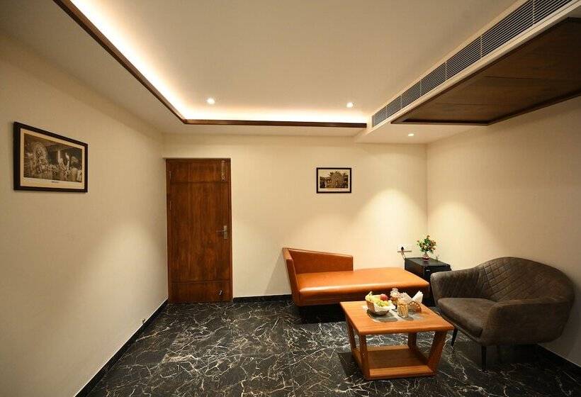 Hotel Chithara Comforts