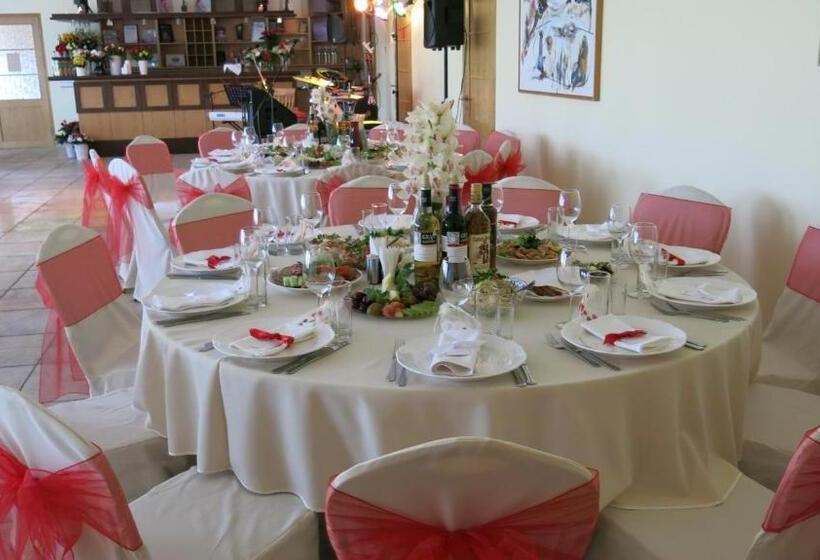 هتل Guesthouse četri Vēji