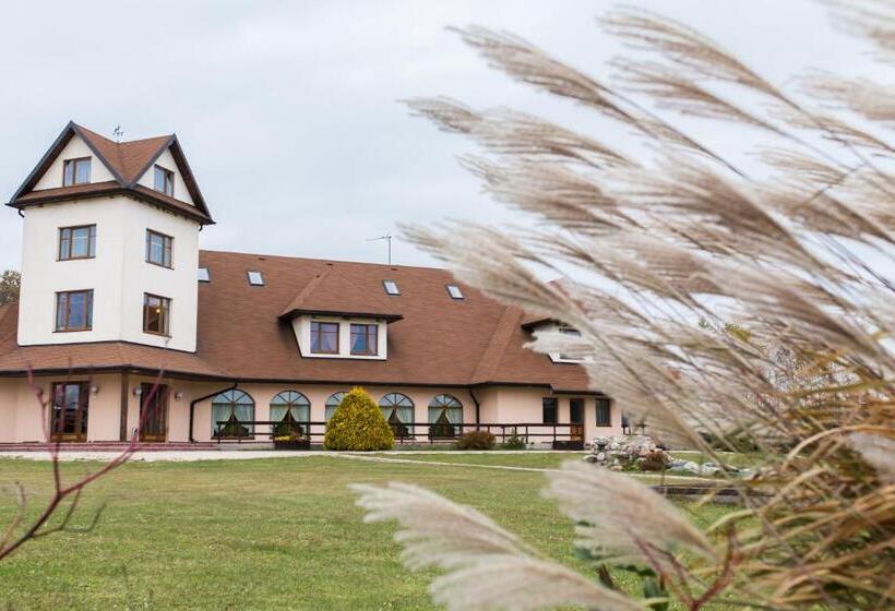 هتل Guesthouse četri Vēji