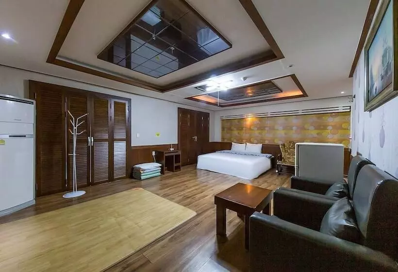 Hotelli Namhae Cinema