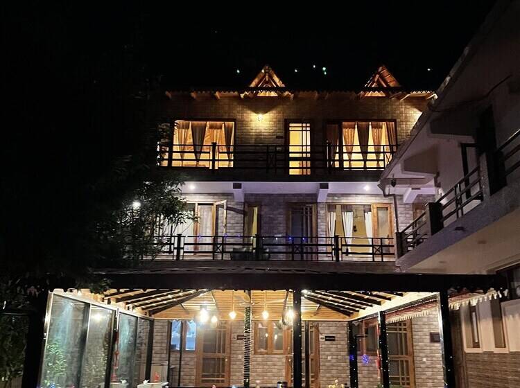 هتل Sangita Resorts Naukuchiatal