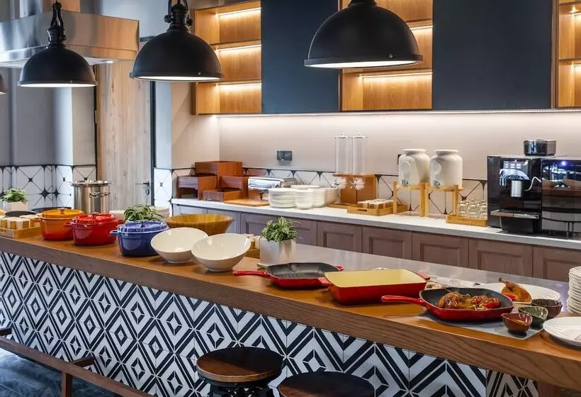 Hotelli Shanghai Hongqiao Tongpai