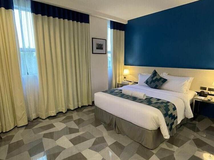 Stacia Hotel Powered By Cocotel