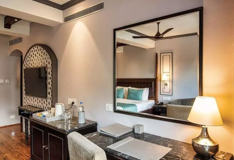 ホテル The Vintage Srinagar At Dal Lake