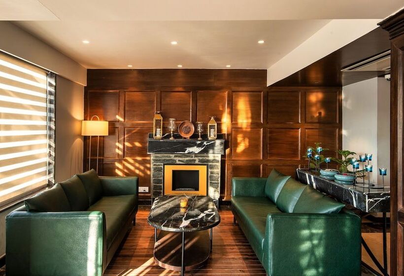 هتل The Vintage Srinagar At Dal Lake