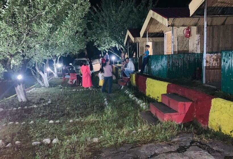 Hotel Tirthan Village Huts