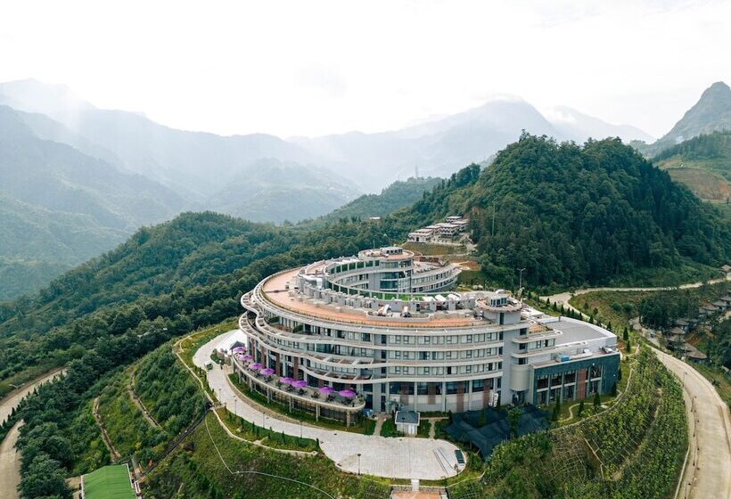 Lady Hill Sapa Resort