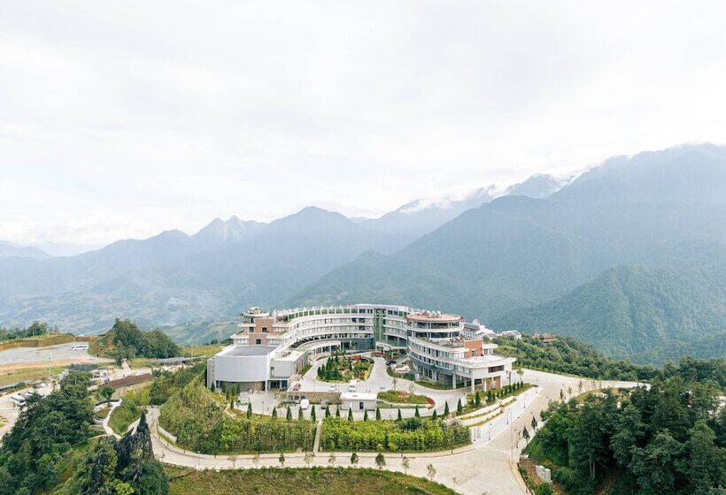 Lady Hill Sapa Resort