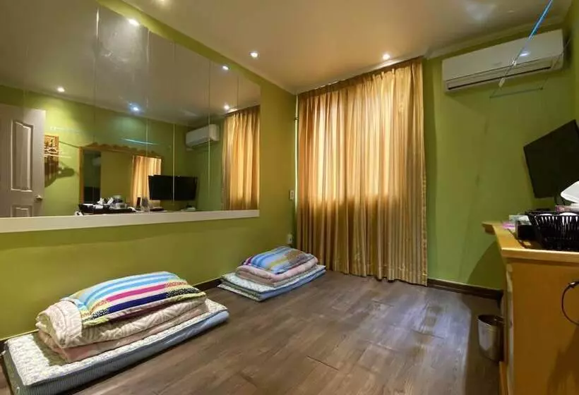 Motelli Pocheon View