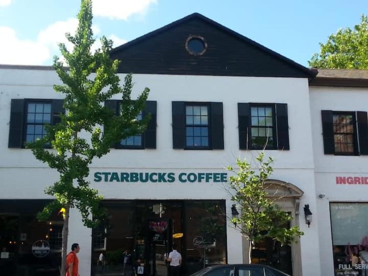 پانسیون Cozy Ground Floor Rooms At The Heart Of Jackson Heights