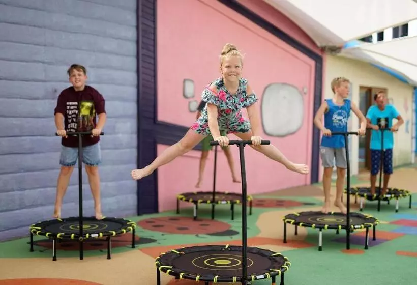 استراحتگاه Papillon Belvil Holiday Village