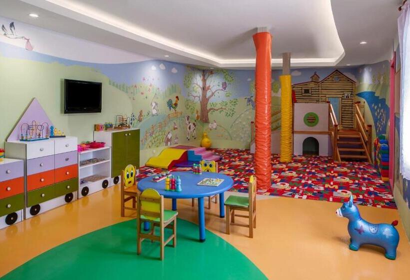 リゾートホテル Papillon Belvil Holiday Village