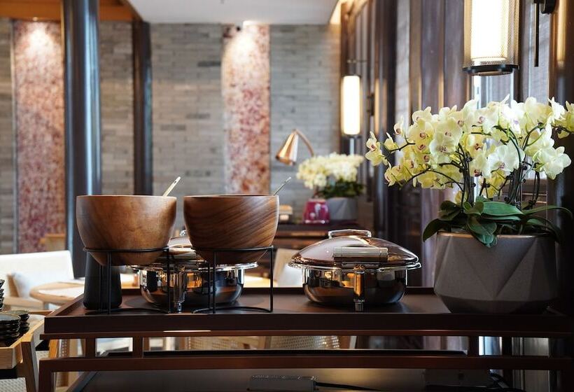 Kurort  Yihe Lake Shore Hotspring