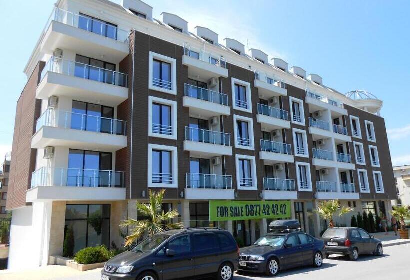 Sea View Apartment Free Parking