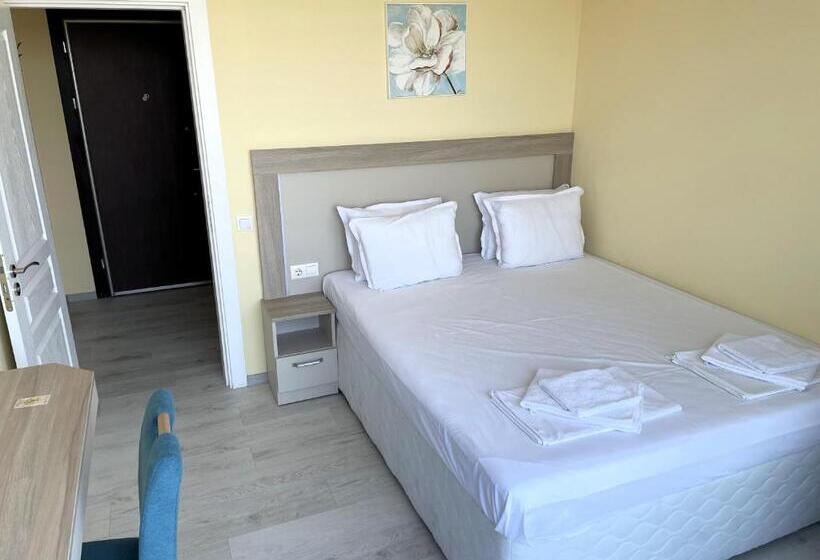 Sea View Apartment Free Parking