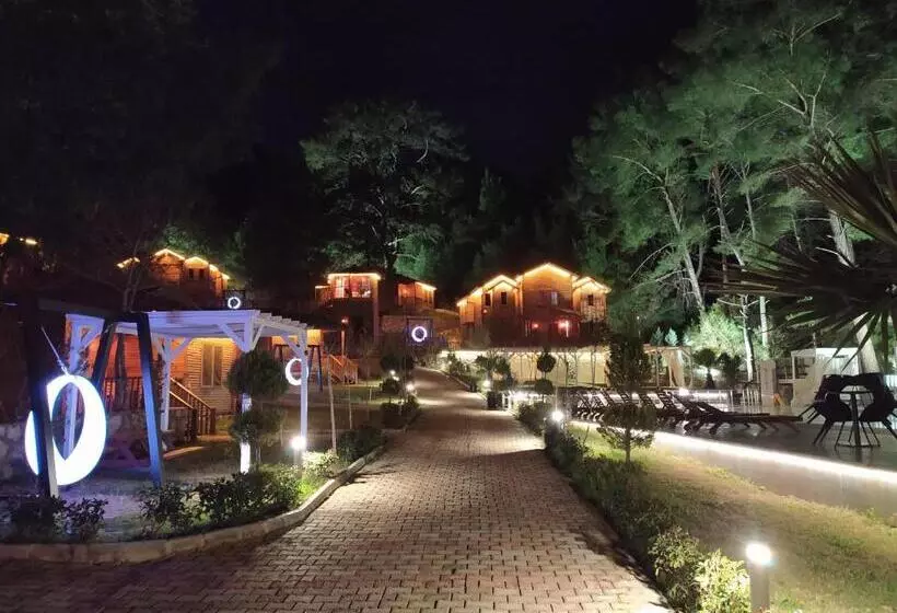 Babylontown Otel