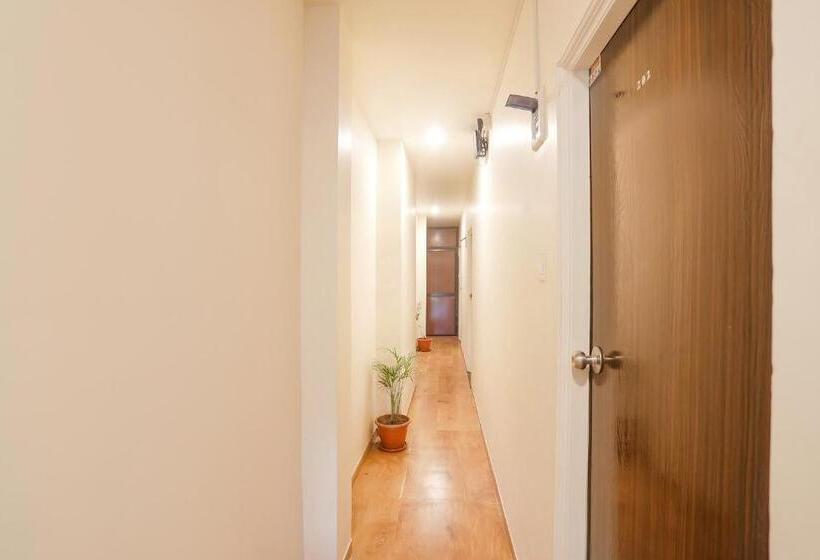 Hotel Fabexpress Shiva’s Inn