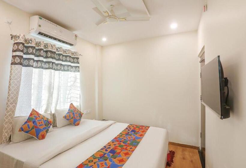 Hotel Fabexpress Shiva’s Inn