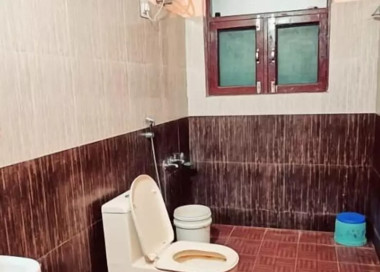 ホテル Himgiri Resort   Mandi