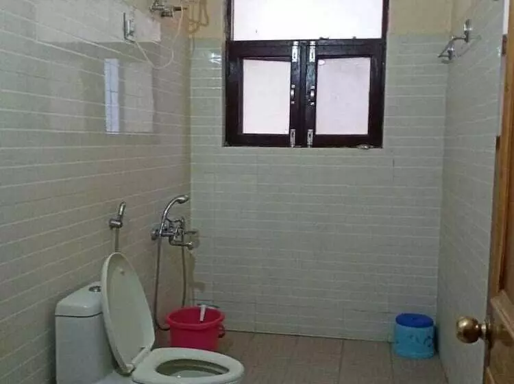 ホテル Himgiri Resort   Mandi