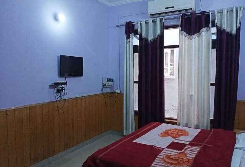 Hotel Himgiri Resort   Mandi