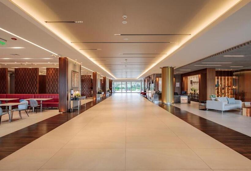 فندق Holiday Inn  Quito Airport, An Ihg