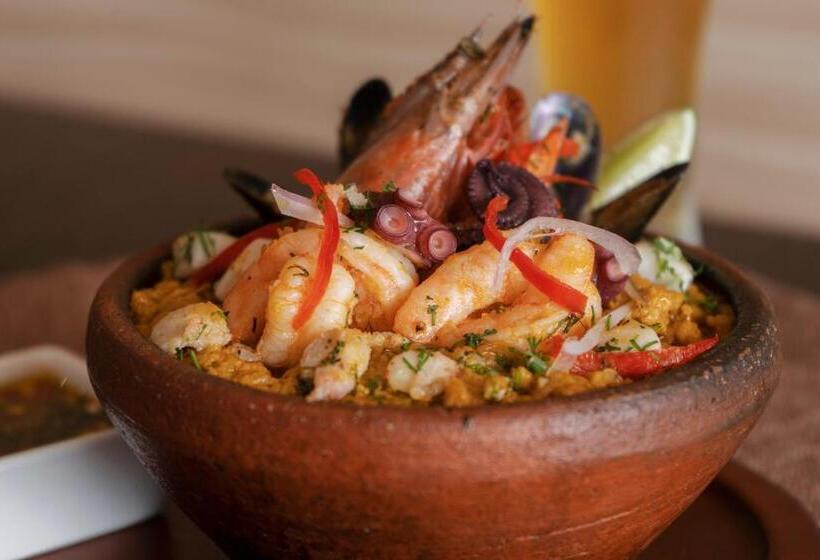 فندق Holiday Inn  Quito Airport, An Ihg