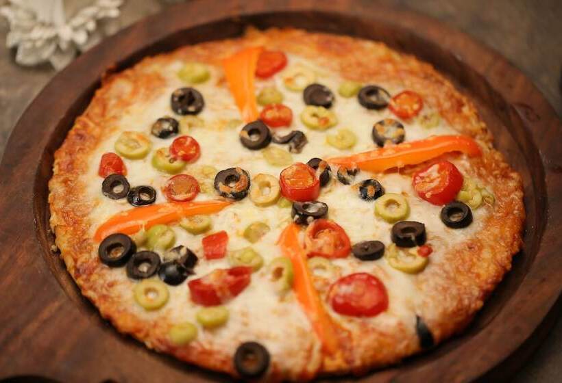 Отель Leena Resort