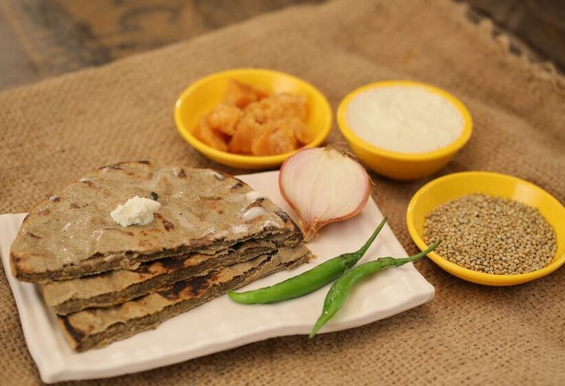 Отель Leena Resort