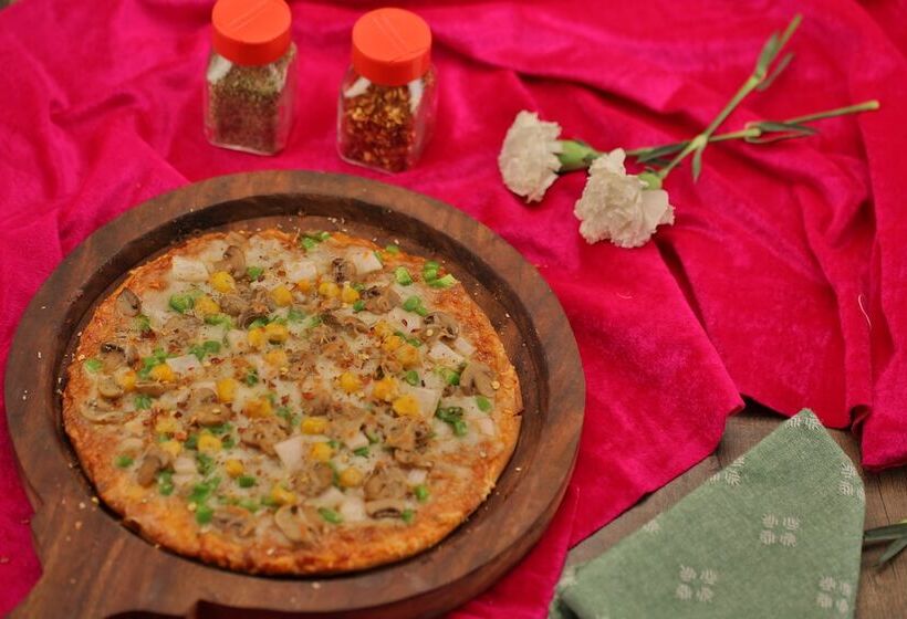 Отель Leena Resort