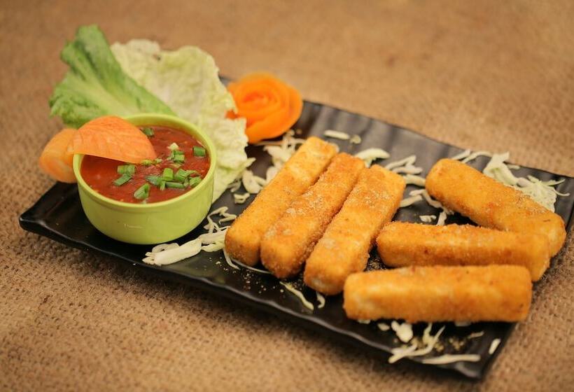 Отель Leena Resort