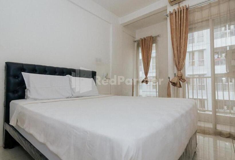 בית מלון כפרי Redliving Apartemen Skylounge Tamansari Vanez Room