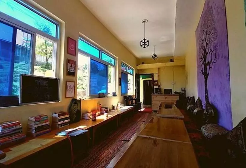 Hotelli Shiva Home Stay