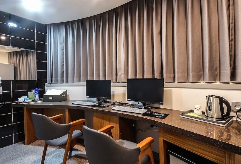 모텔 Busan Oncheonjang Hotel Mithuna